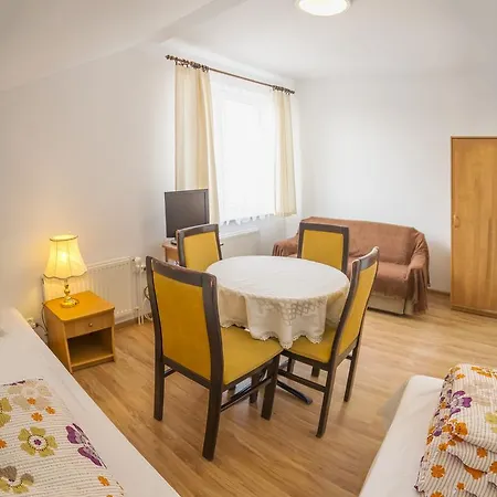 Dom Goscinny Abra W Kolobrzegu Homestay *
