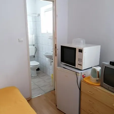 Dom Goscinny Abra W Kolobrzegu Privatunterkunft